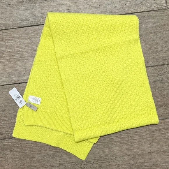 NWT LOFT Bright Yellow Knit Scarf and Hat Set - Picture 3 of 5